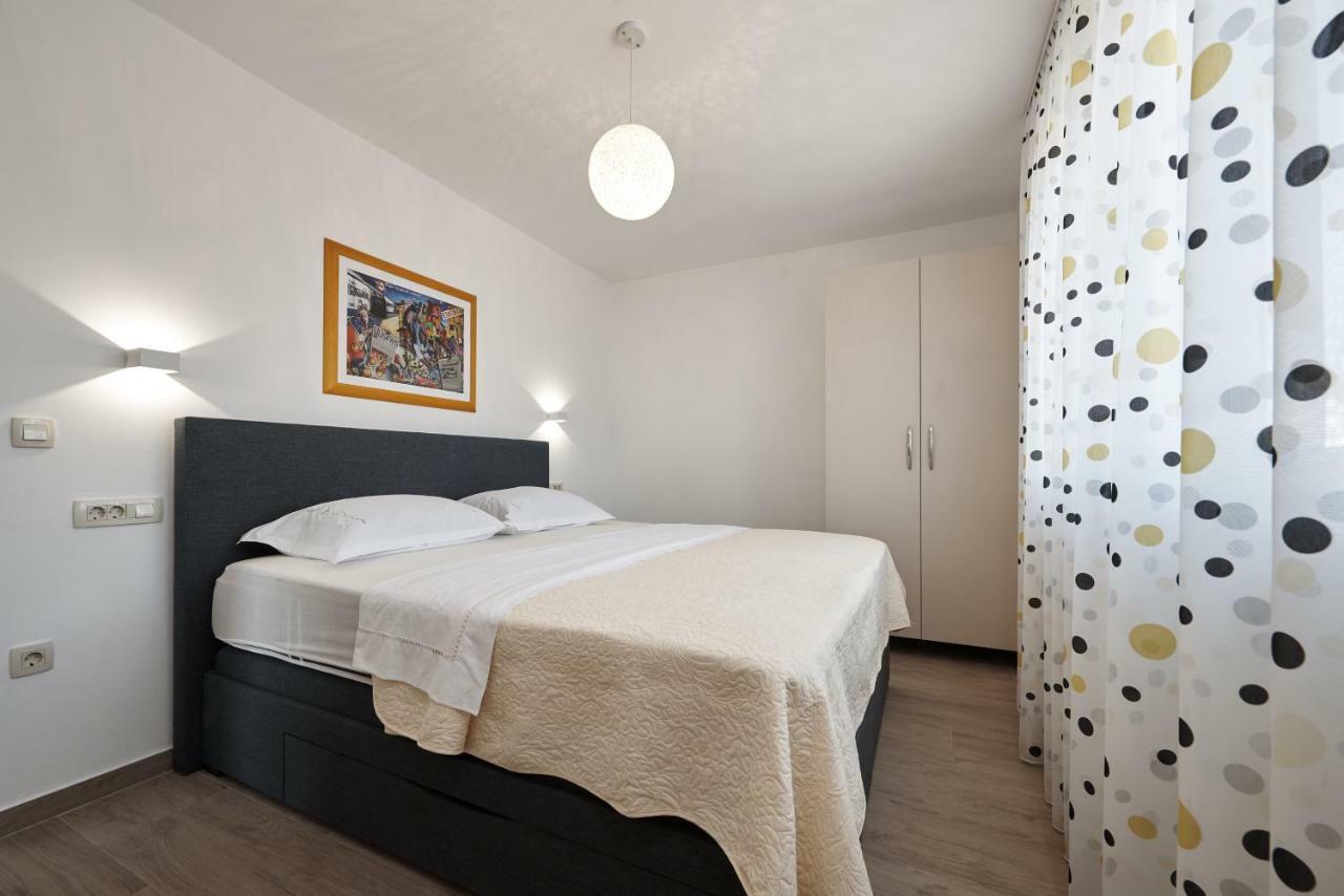 Sunny Side Apartment Trogir Exterior photo